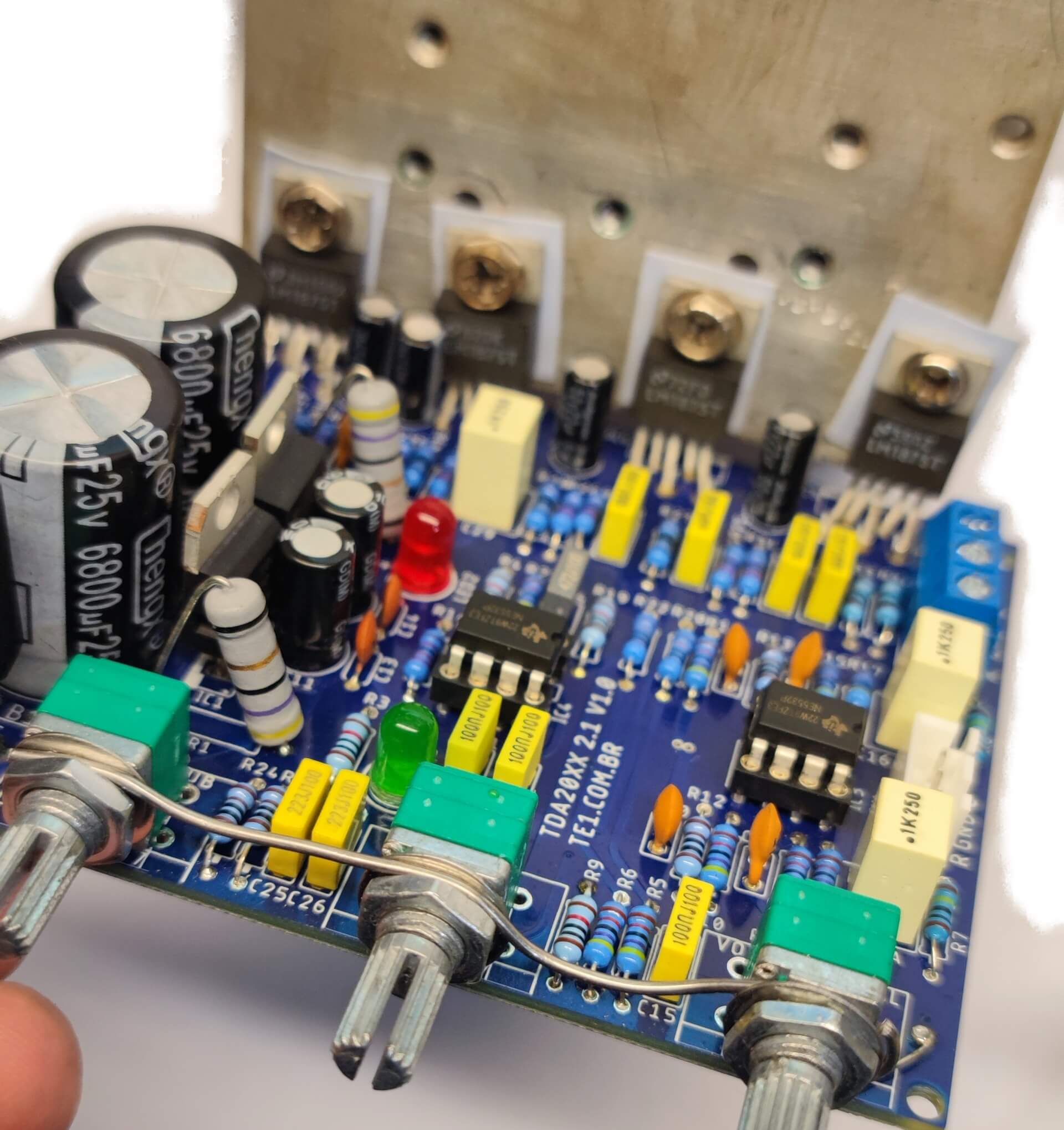 Circuito amplificador tda2030 2.1 lm1875 2.1